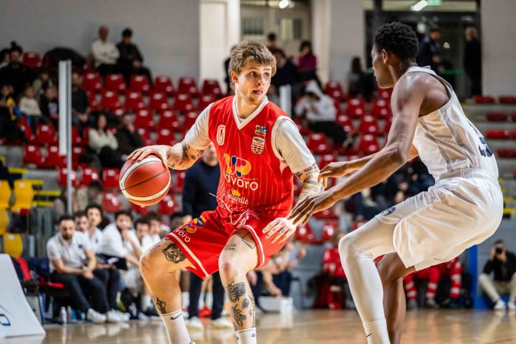 Basket: Roma Città eterna, l’Andrea Costa invece dura 20 minuti ...